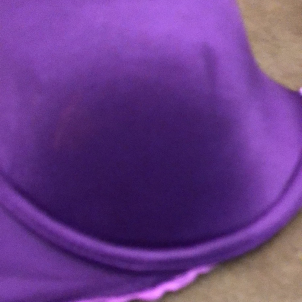 Pink Victoria’s Secret bra - Picture 4 of 4